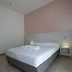 Otel Confort 3*