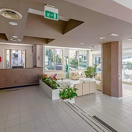 Hotel Confort 3*