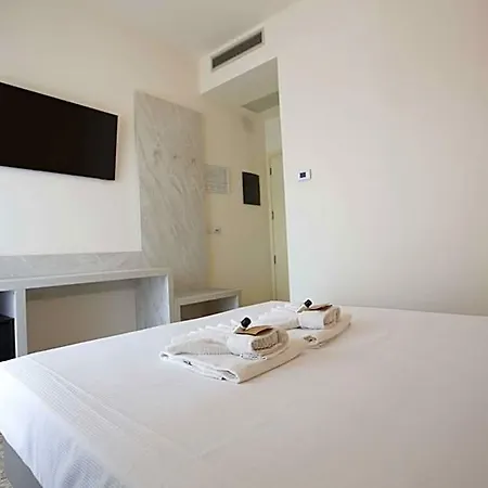 Confort Hotel 3*