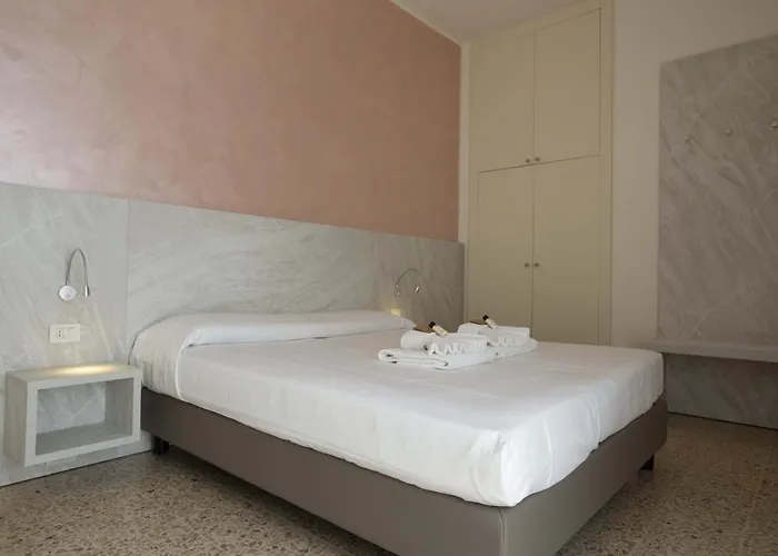 Отель Confort 3*